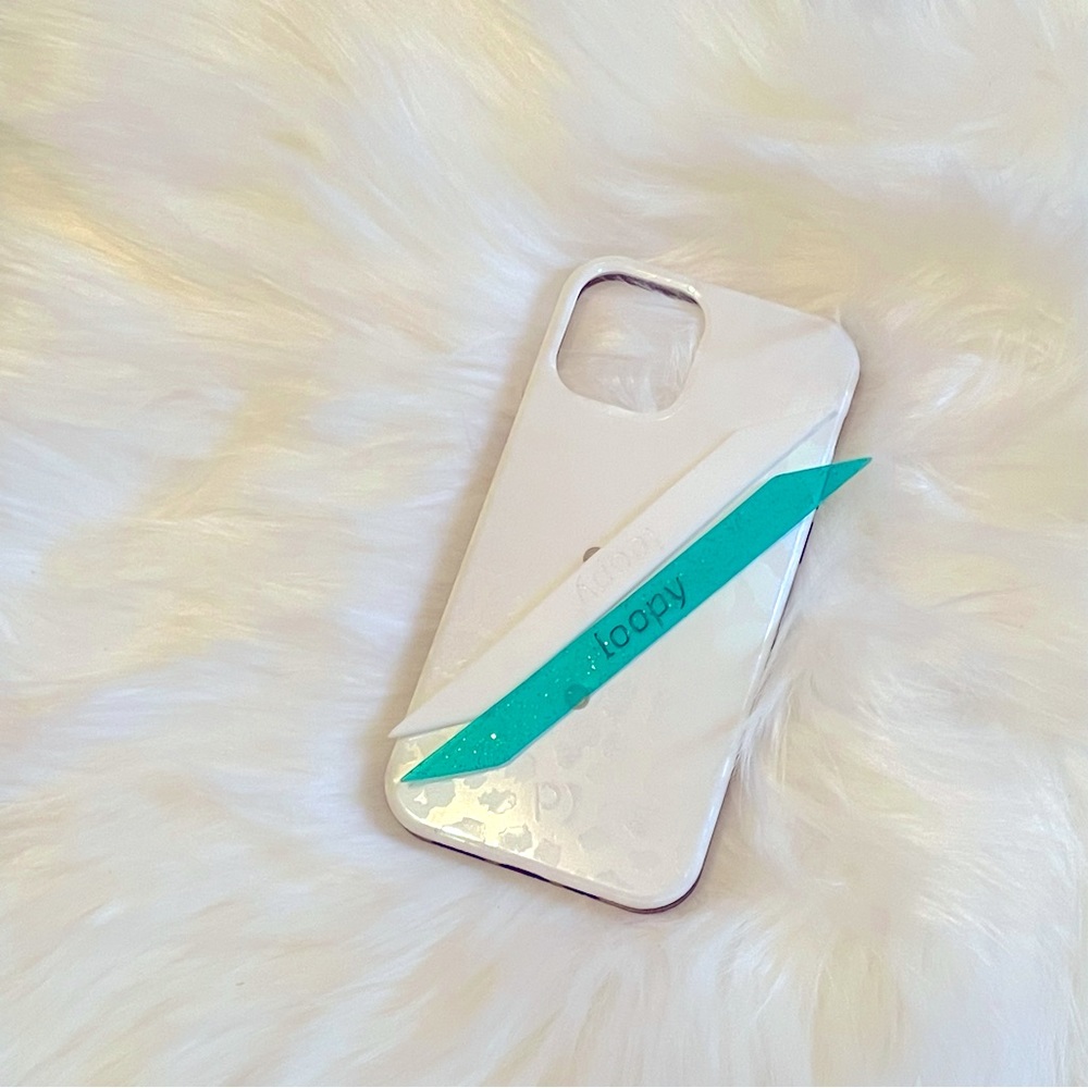 Loopy holographic leopard case | iPhone 12/12pro